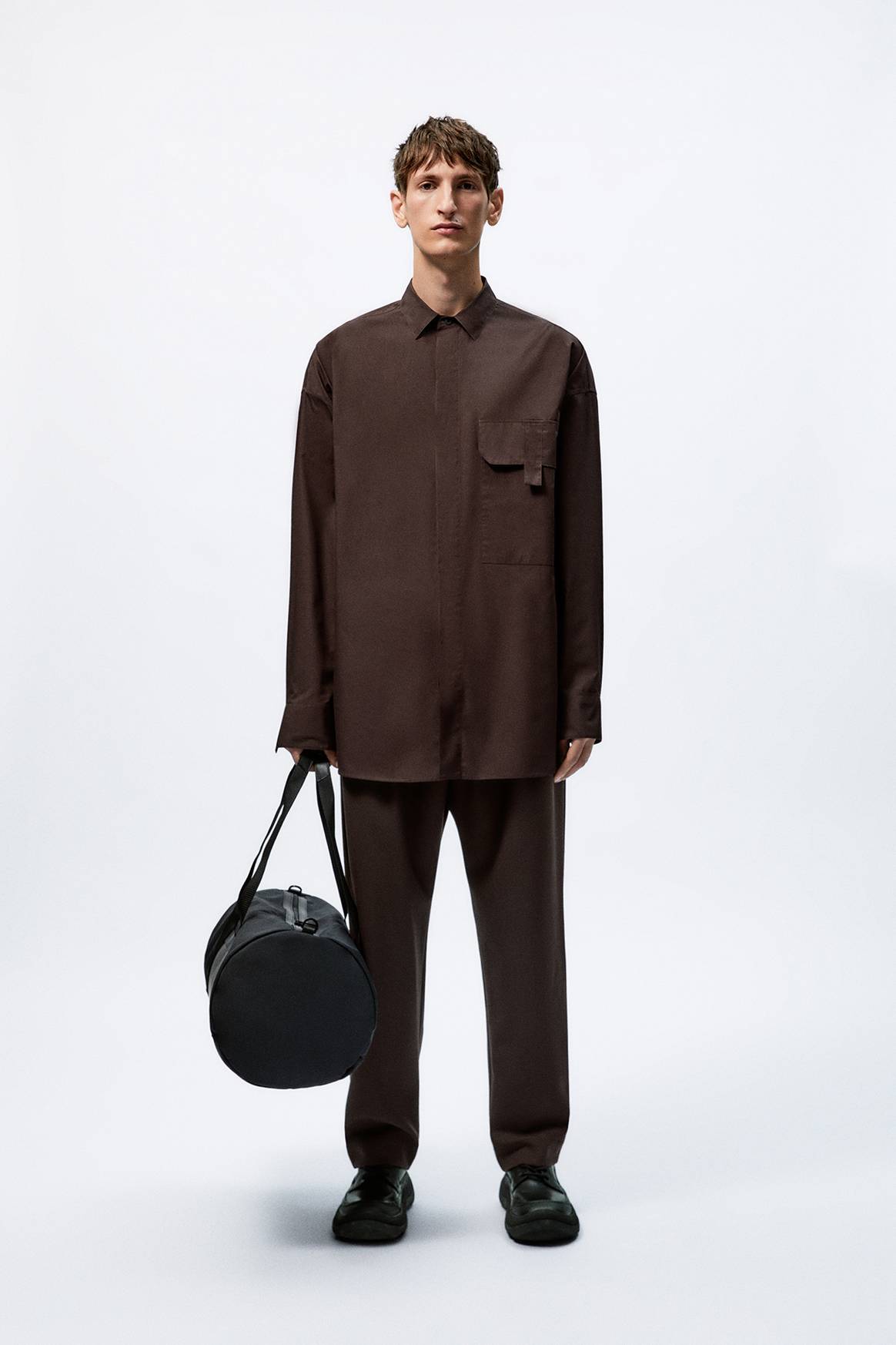 Photo Credits: Zara Man + Studio Nicholson, colección cápsula. Fotografías de cortesía.