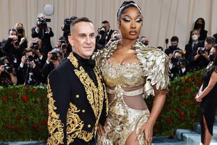 «Vergoldeter Glamour»: Stars feiern Mode bei Met Gala