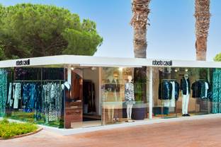  Roberto Cavalli eröffnet Pop-up in Urlaubsresort auf Sardinien