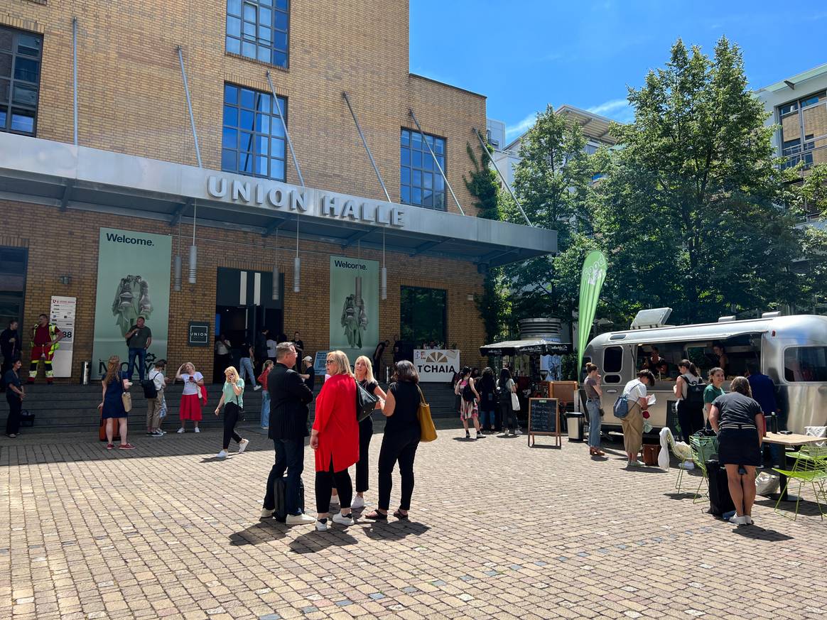 De ingang van Union Halle in Frankfurt. Beeld:
FashionUnited