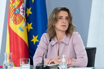 El Gobierno “calienta” el comercio: aire acondicionado a 27 grados, calefacción a 19 y escaparates apagados a las diez