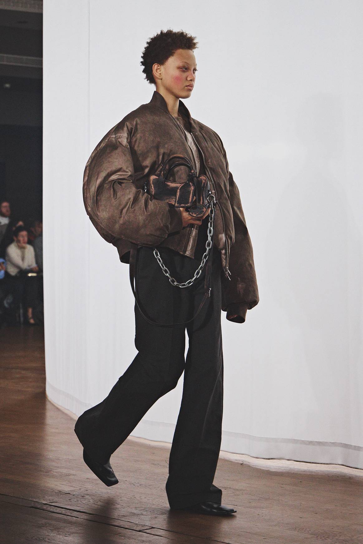 Camperlab_ desfile de presentación en París de la colección para la temporada Otoño/Invierno 2026/2027.