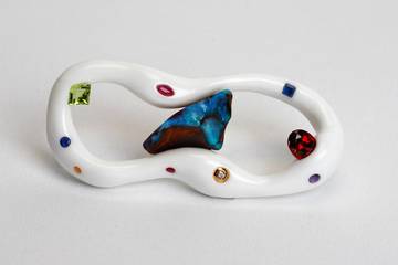 Central Saint Martin’s students dominate International Jewellery London Prize