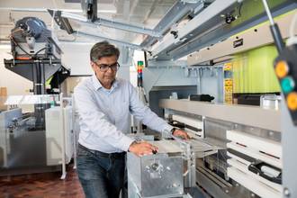 University of Leeds awarded Queen Elizabeth Prize for 150 years of textile research