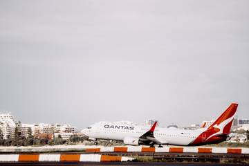 Australie : la compagnie aérienne Qantas abandonne les uniformes genrés