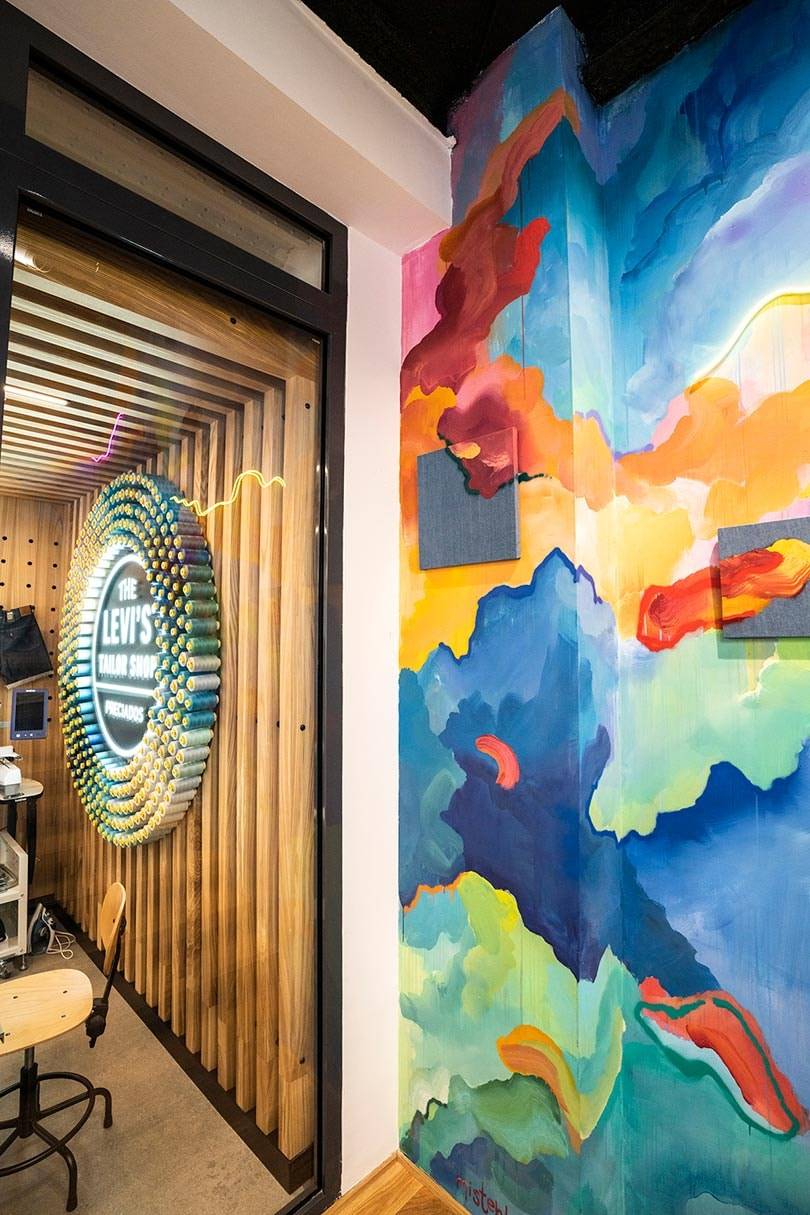 Levi’s celebra la apertura de su nueva flagship de Preciados con una colaboración con Misterpiro