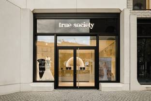 True Society eröffnet Store in Berlin-Mitte