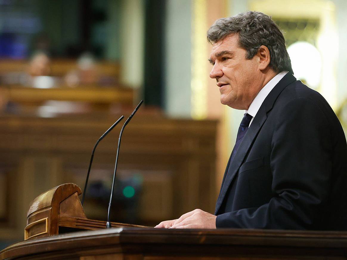 Photo Credits: José Luis Escrivá, ministro de Inclusión, Seguridad Social y Migraciones durante su defensa del Real Decreto-Ley por el que se establece un nuevo sistema de cotización para trabajadores por cuenta propia.