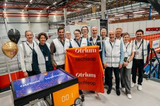 Otrium opent AI-gestuurd magazijn dat twintig duizend items binnen acht uur verwerkt