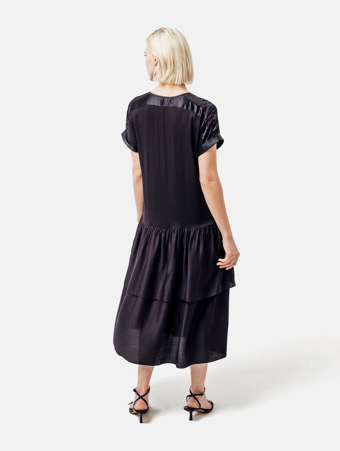 Avare - Lockeres Kurzarmkleid | Helene Galwas