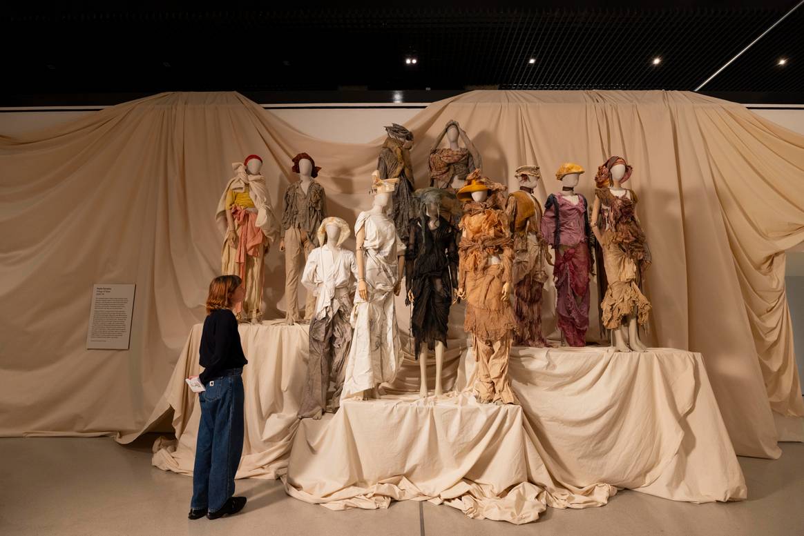 ‘Dirty Looks’ exhibition at the Barbican Art Gallery