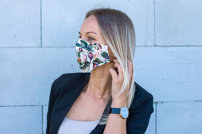 Light Paradise Rubber Mask | BeWooden