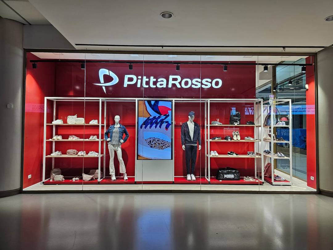 Il negozio PittaRosso di Nola