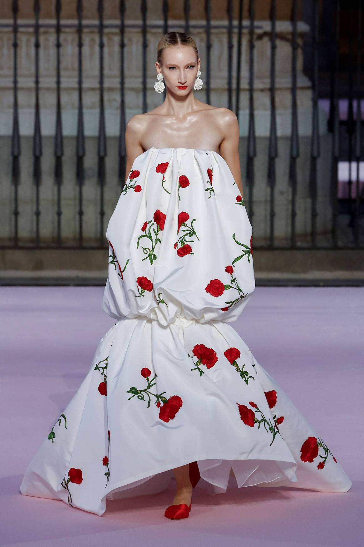 Carolina Herrera, presentación en la Plaza Mayor de Madrid de la colección Primavera/Verano 2026.