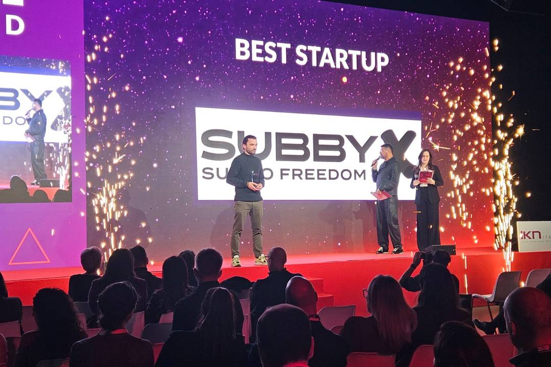 Filippo Rocca, ceo e founder di Subbyx, ritira il premio
