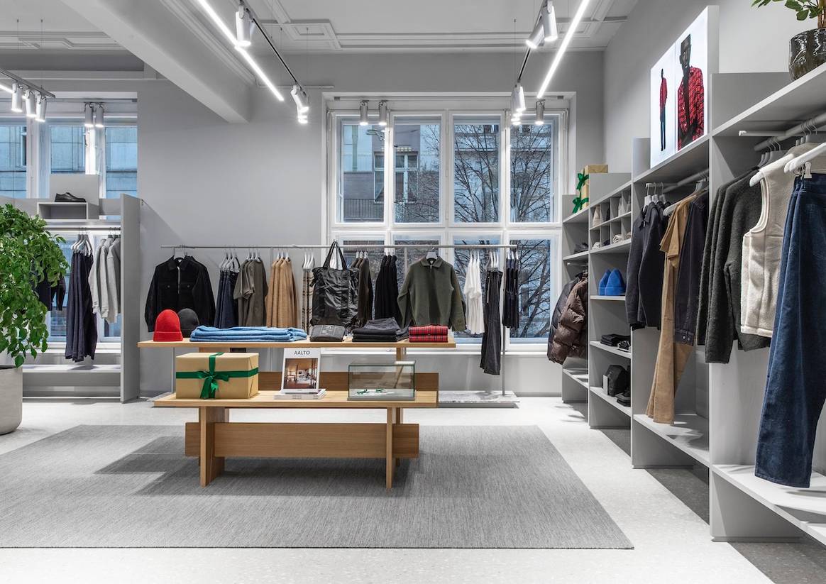 Blick in den neuen Arket-Store in Prag