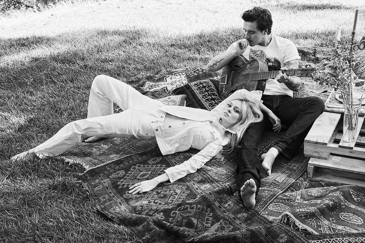 Photo Credits: “Between Us”, campaña de Pepe Jeans London protagonizada por Brooklyn Beckham y Nicola Peltz. Fotografía de cortesía.