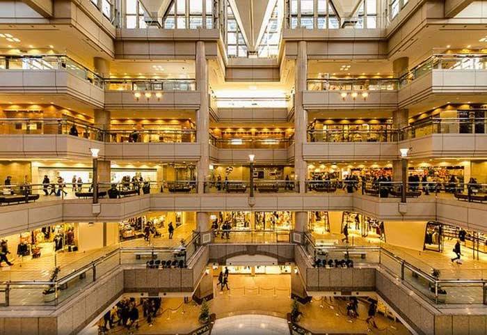 Comprar o no comprar: la tentación de la ropa barata
