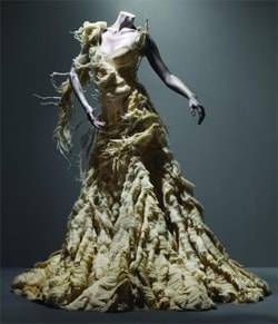 Alexander McQueen: Savage Beauty