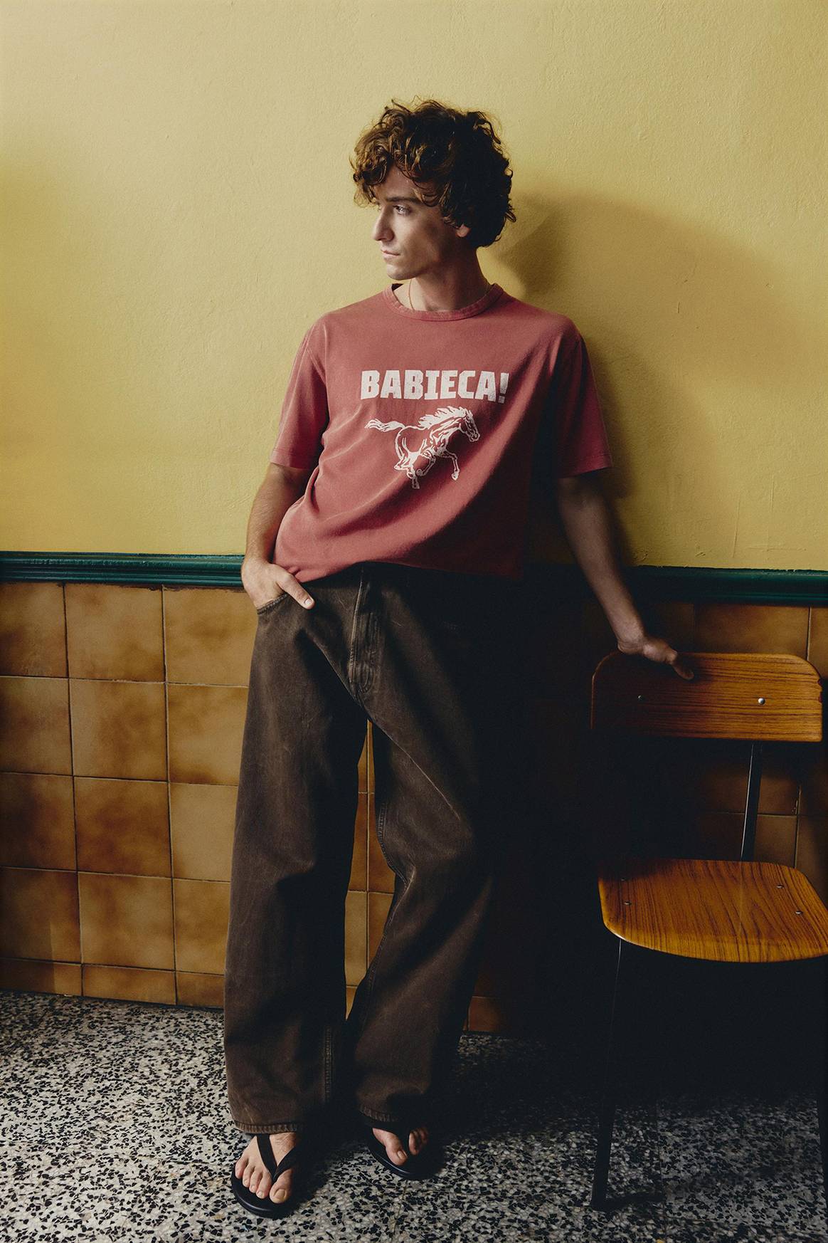 Guitarricadelafuente en una imagen de la campaña creada con motivo del lanzamiento de la colección cápsula de Zara inspirada en su álbum “Spanish Leather”.