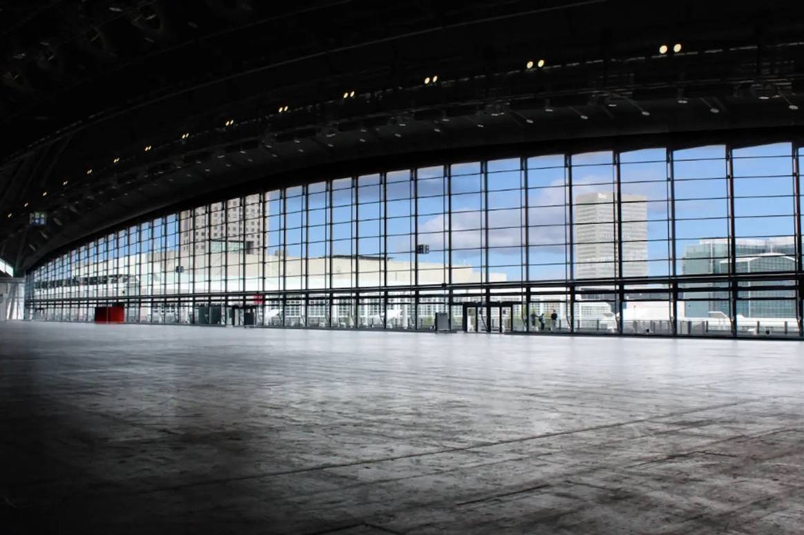 Gähnende Leere in den Frankfurter Messehallen. Bild: Frankfurt Fashion Week