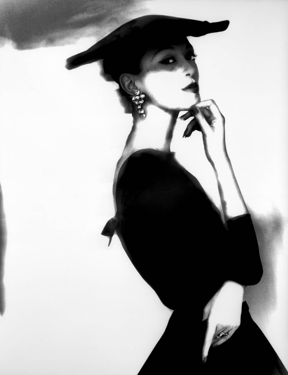 Fotografie von Lilian Bassman, Model Barbara Mullen um
1952/1994. Bild: Silbergelatine, Lilian Bassman, Deichtorhallen
Hamburg
