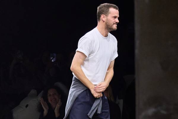 Dalle star al prodotto: la moda abbandona i designer mediatici