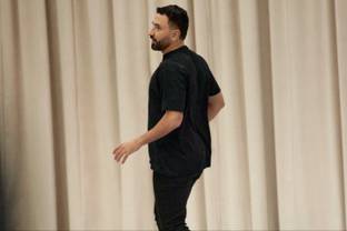 Riccardo Tisci onthult eerste ontwerp na vertrek Burberry