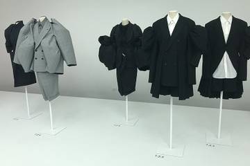 Tentoonstelling over Comme des Garçons’ Rei Kawakubo geopend