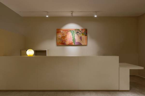 Cos collaborates with Study Ashby to elevate female artists