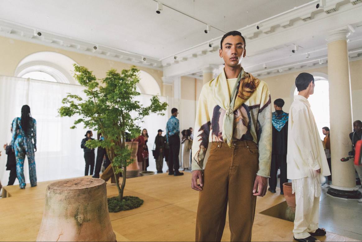 Crédits: Fashion Week de Londres juin 2023, Qasimi collection printemps-été 2024. Image : BFC