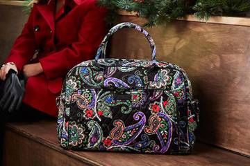 Vera Bradley posts flat Q3 revenue, lowers outlook