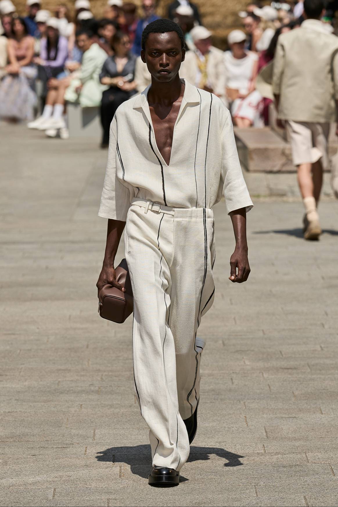 Créditos: Zegna, colección “L’Oasi di Lino” para la temporada Primavera/Verano SS24. Fotografía de cortesía.