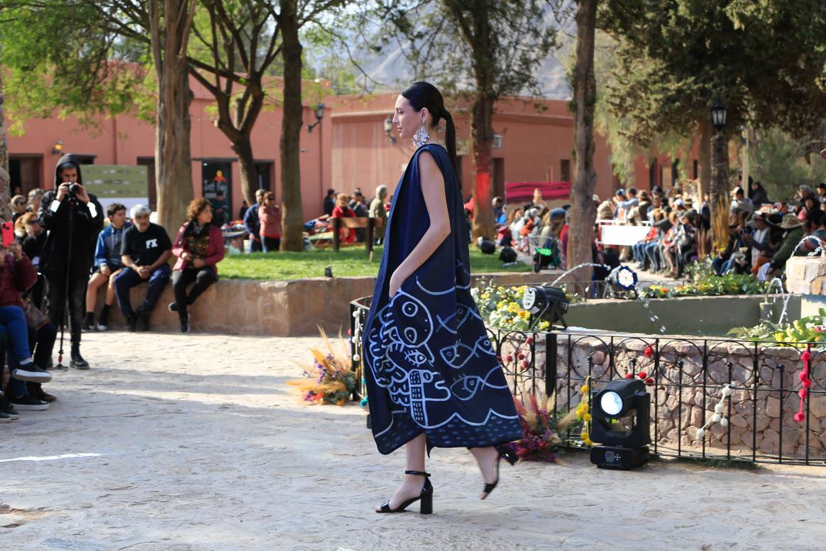 Foto: Desfile Francisco Ayala en Jujuy Argentina Fashion Week