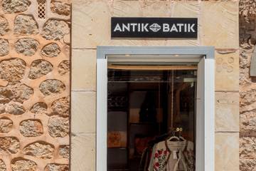 Antik Batik apre una boutique a Maiorca