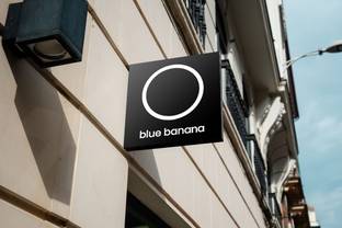 Blue Banana cambia de logo y “borra” su “X”