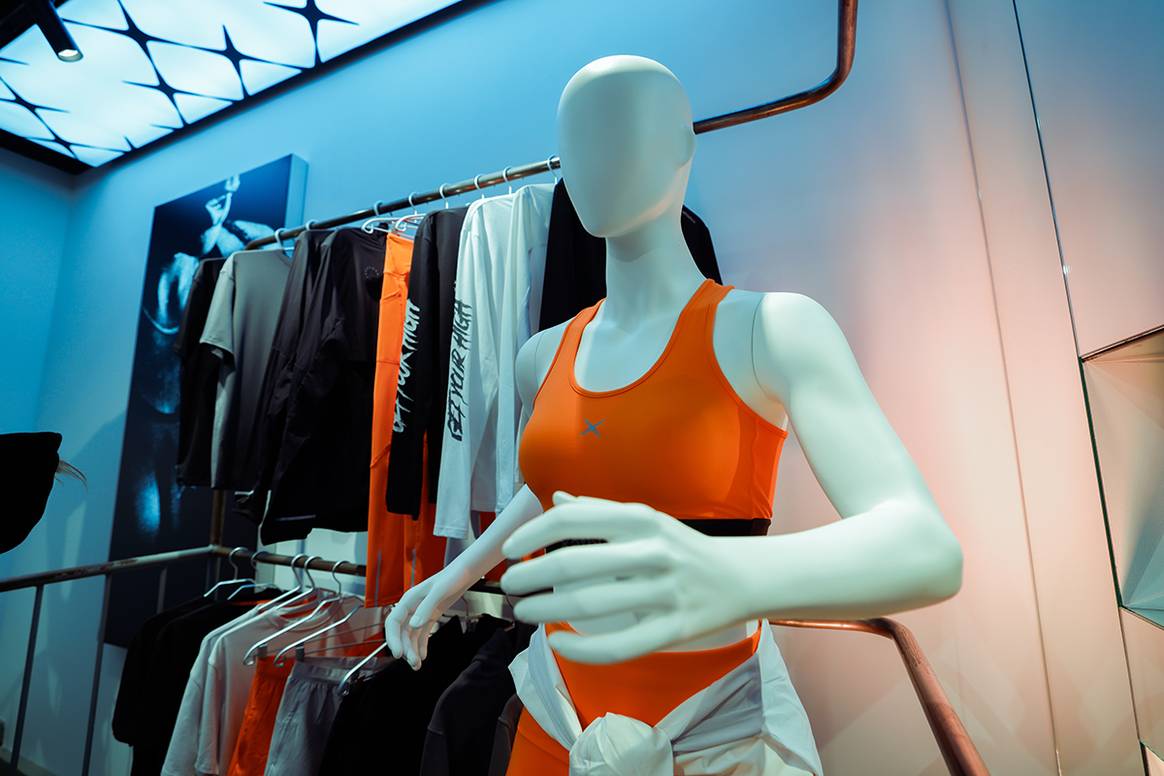 Tienda de Blue Banana Athletics en el número 47 de la calle de Fuencarral de Madrid.