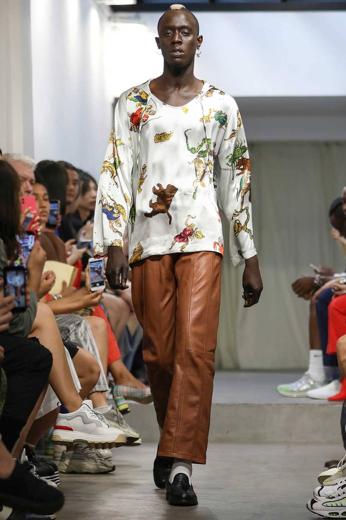 Paris Fashion Week Homme : Blue Marble dévoile une collection inspirée d’Athènes
