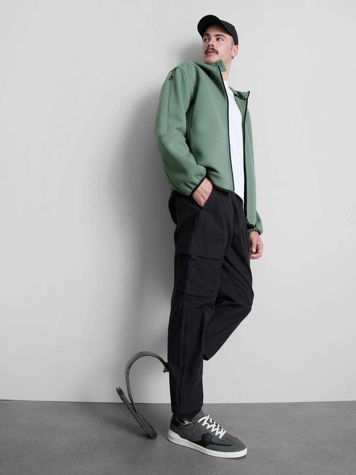 La collezione è frutto della rinnovata collaborazione con Victoria Jenkins