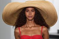   'Minimalist' Ralph Lauren designs kick off New York Fashion Week