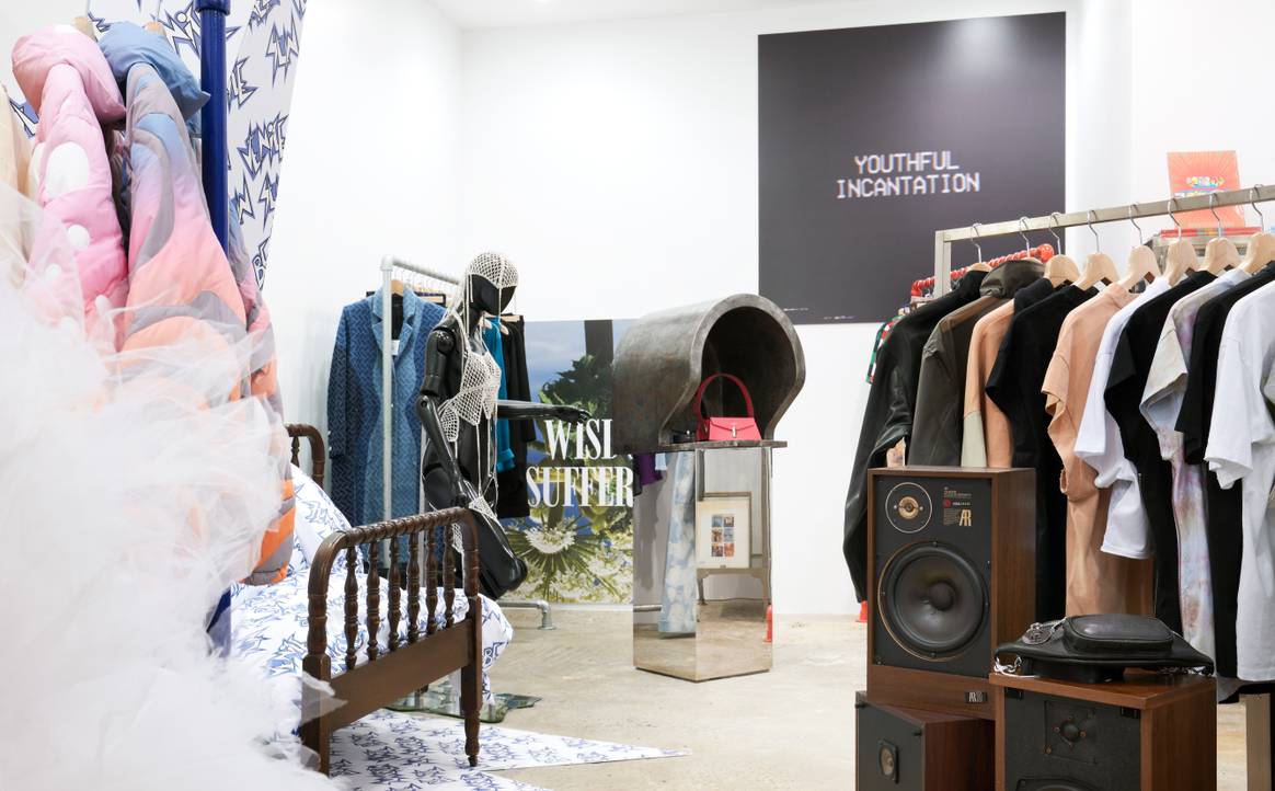 Kijken: de nieuwe winkel van Dover Street Market in Parijs