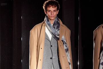 Louis-Gabriel Nouchi Fashion Week Paris Homme FW 21/22: le créateur qui fait vibrer les livres