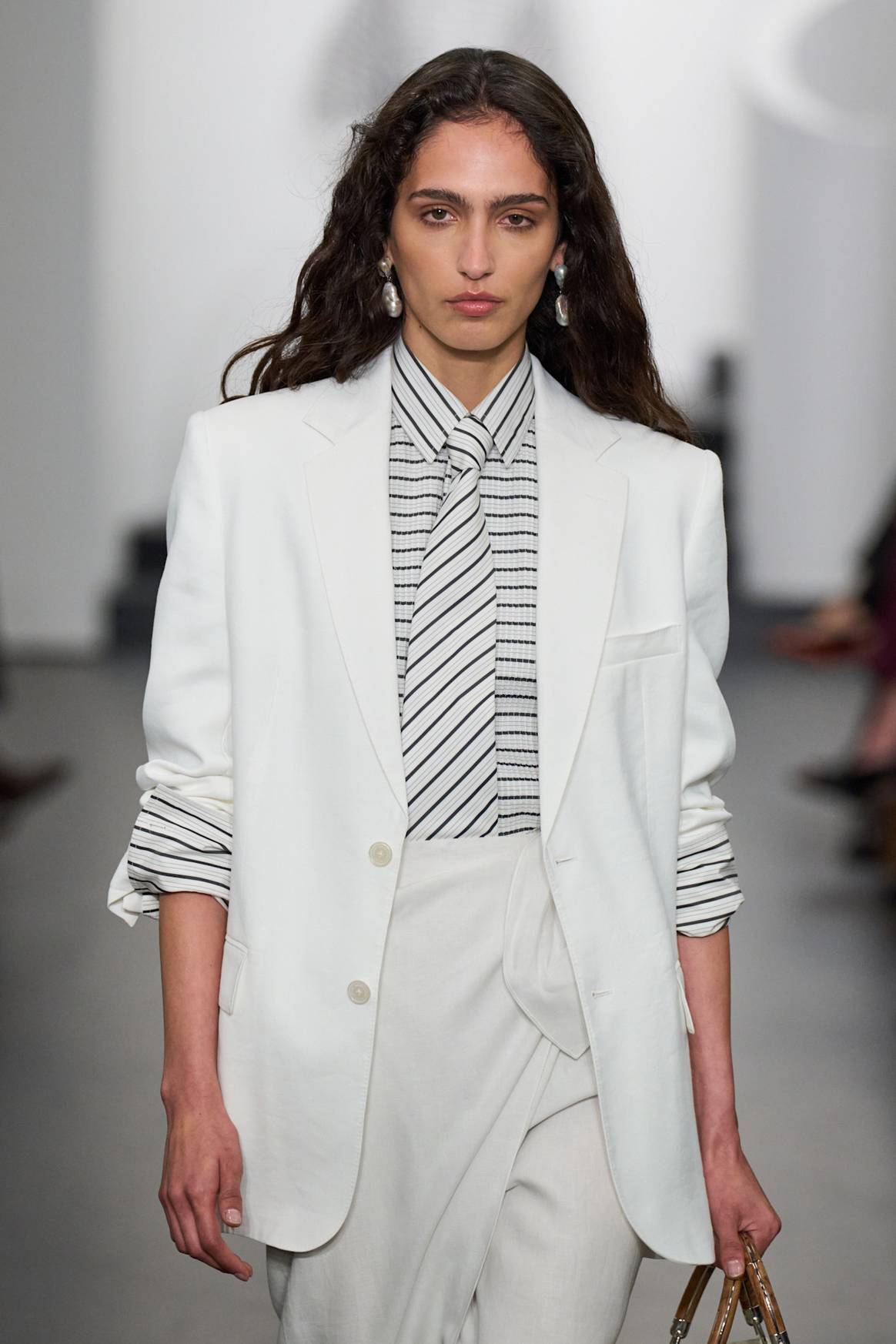 Credits: Ralph Lauren white jacket/©Launchmetrics/spotlight
