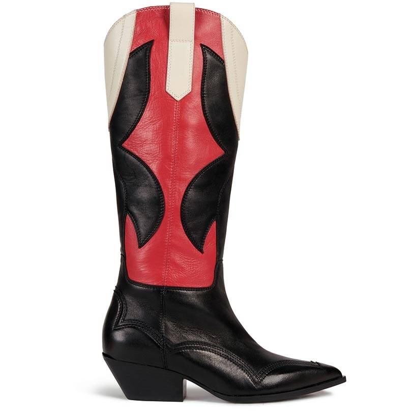 FURLA WEST: LAS BOTAS ALTAS QUE SE CONVERTIRÁN EN UN MUST HAVE