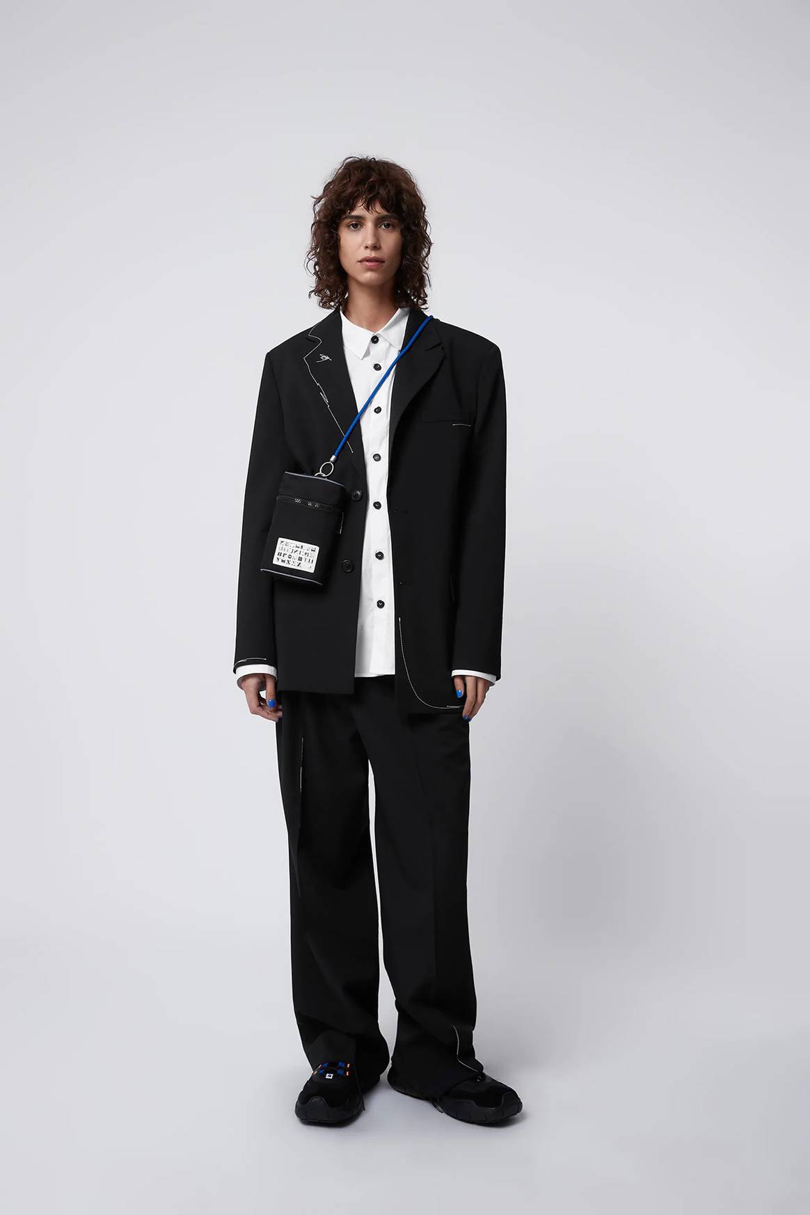 Photo Credits: Zara, colección física y digital “Ader Error x Zara”. Zara, página oficial.