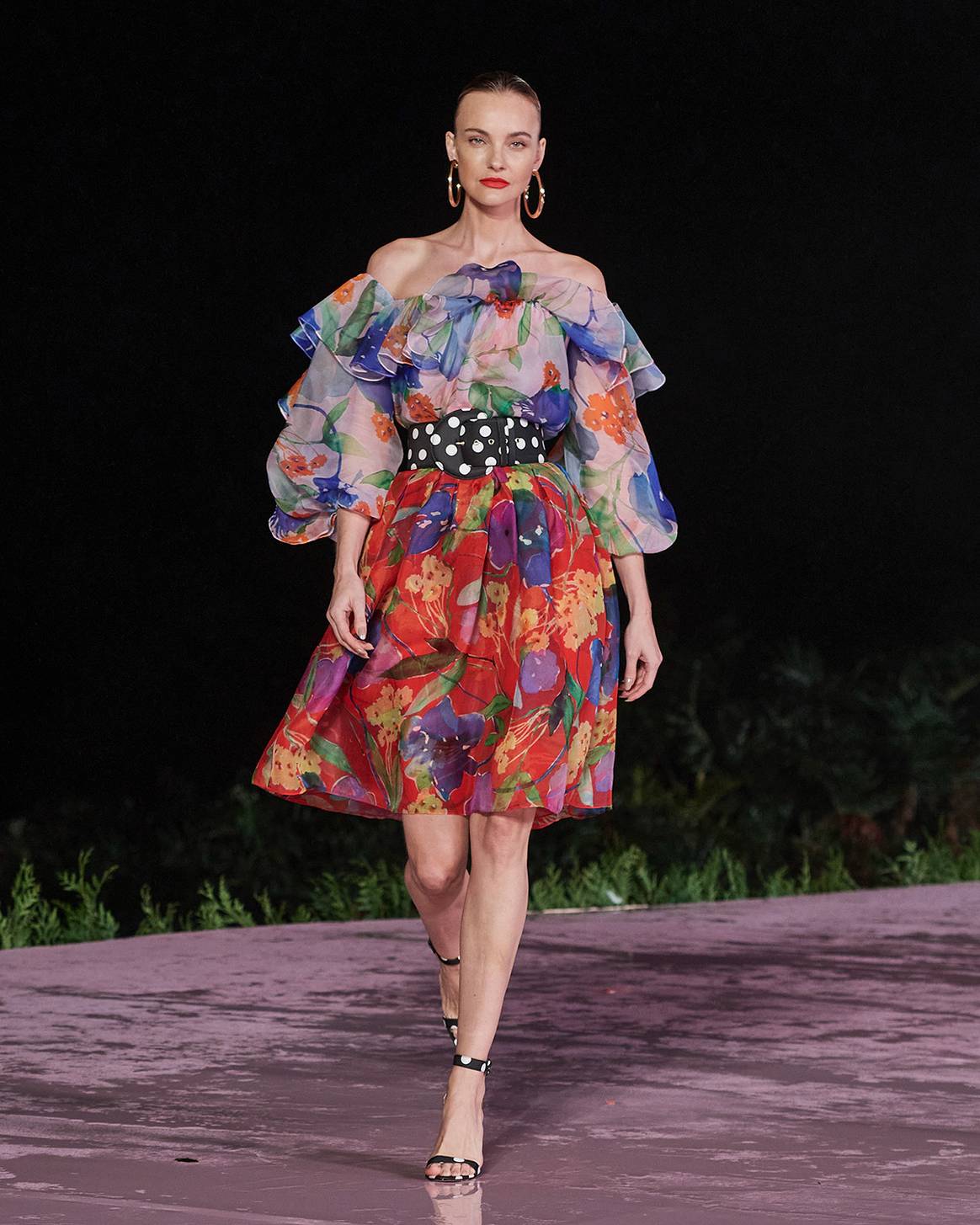 Photo Credits: Carolina Herrera, desfile de presentación en Río de Janeiro de la colección Resort 2024. Spotlight Launchmetrics.