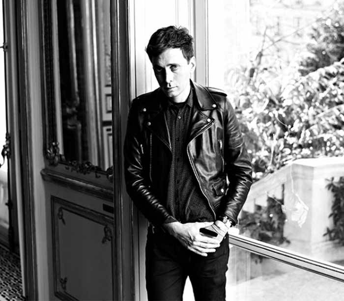 Официально: Saint Laurent объявил об уходе креативного директора Эди Слимана