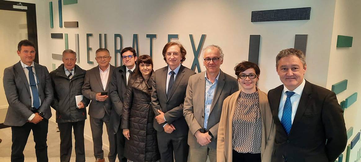 Photo Credits: La delegación española durante su viaje de trabajo a Bruselas. Fotografía de cortesía.