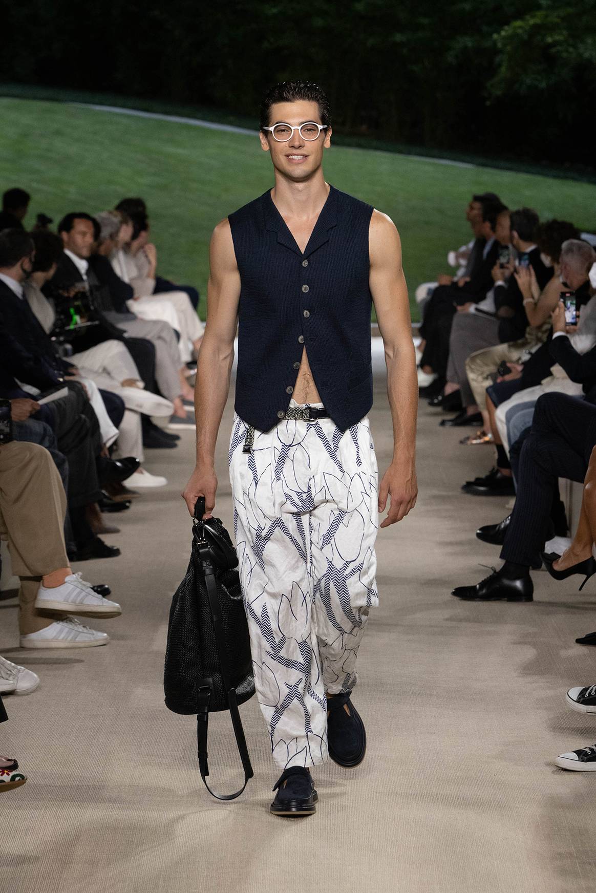 Photo Credits: Colección Primavera/Verano 2022, Giorgio Armani.