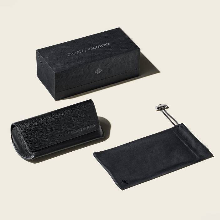 UNIFORM - BLACK/SMOKE | Quay Australia